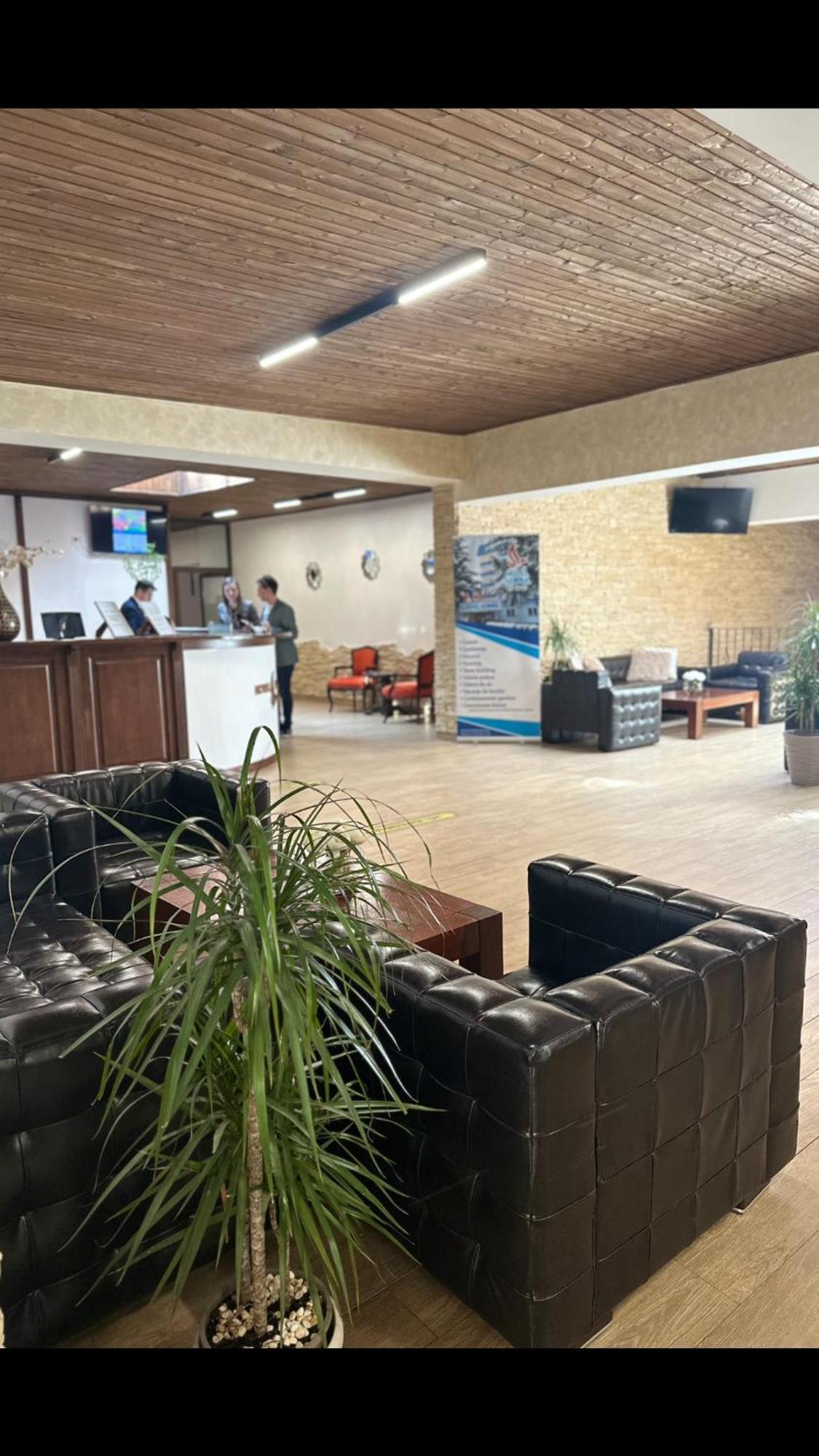 Hotel Soimul Брашов Екстериор снимка