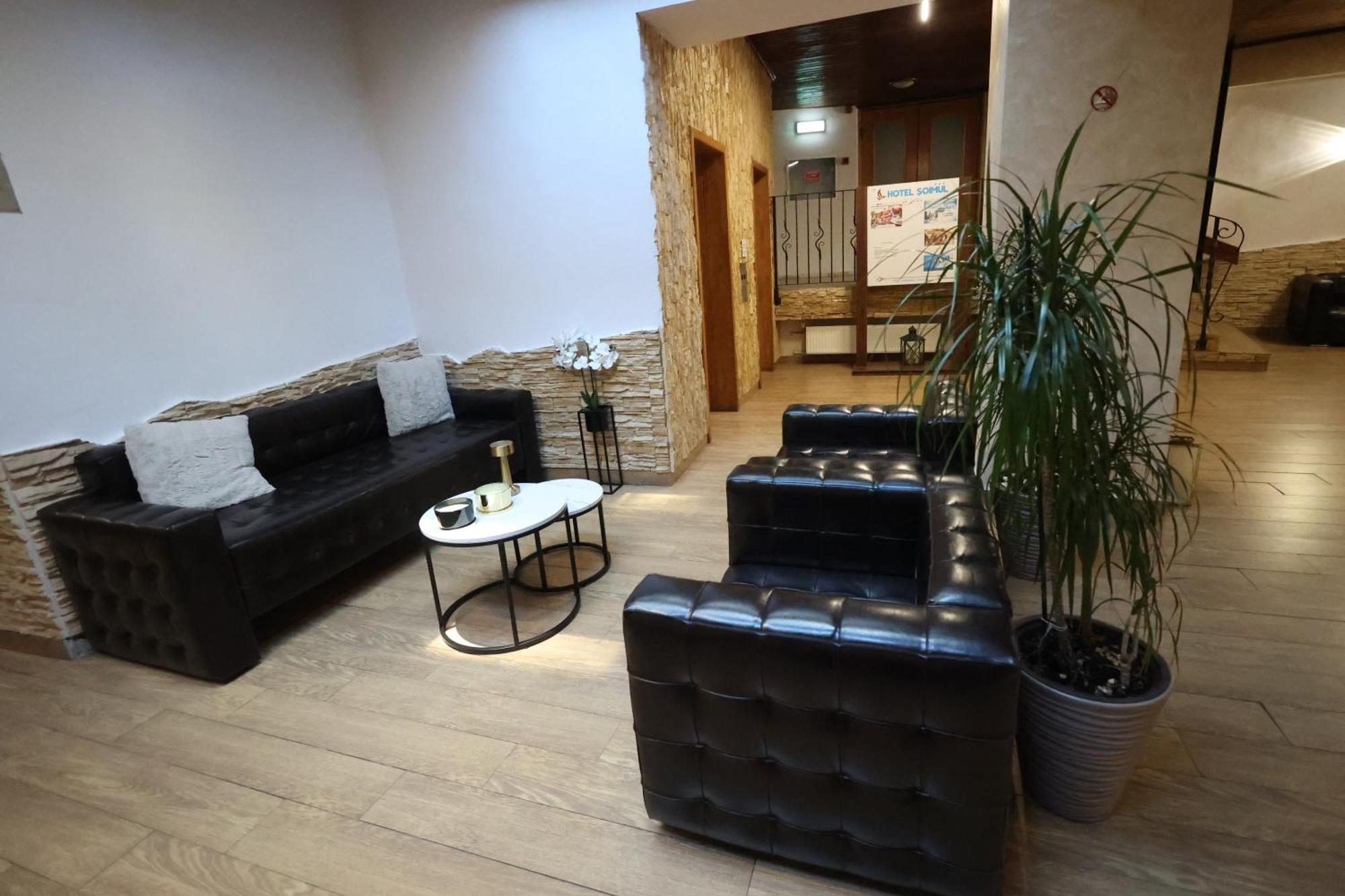 Hotel Soimul Брашов Екстериор снимка