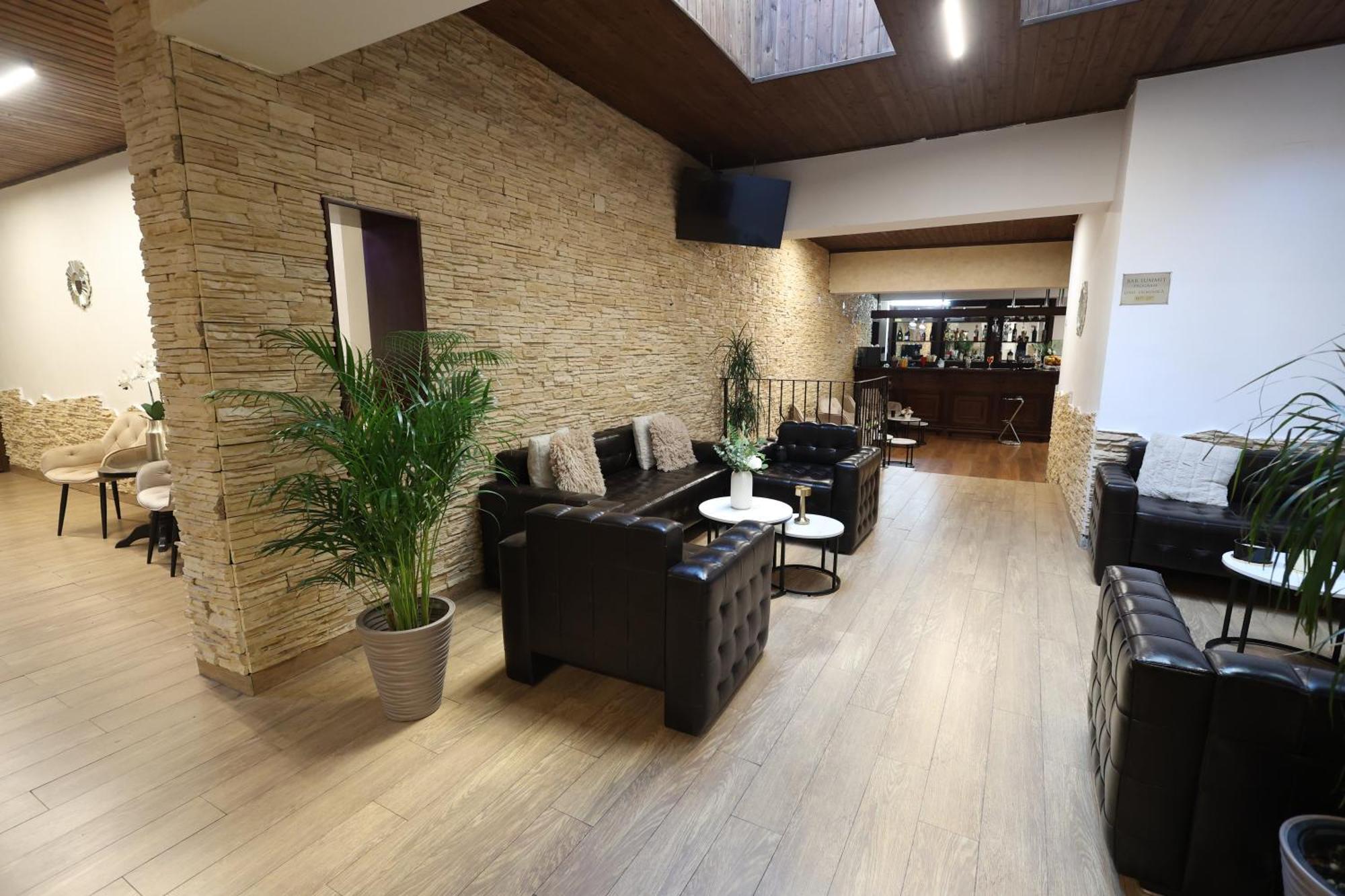 Hotel Soimul Брашов Екстериор снимка