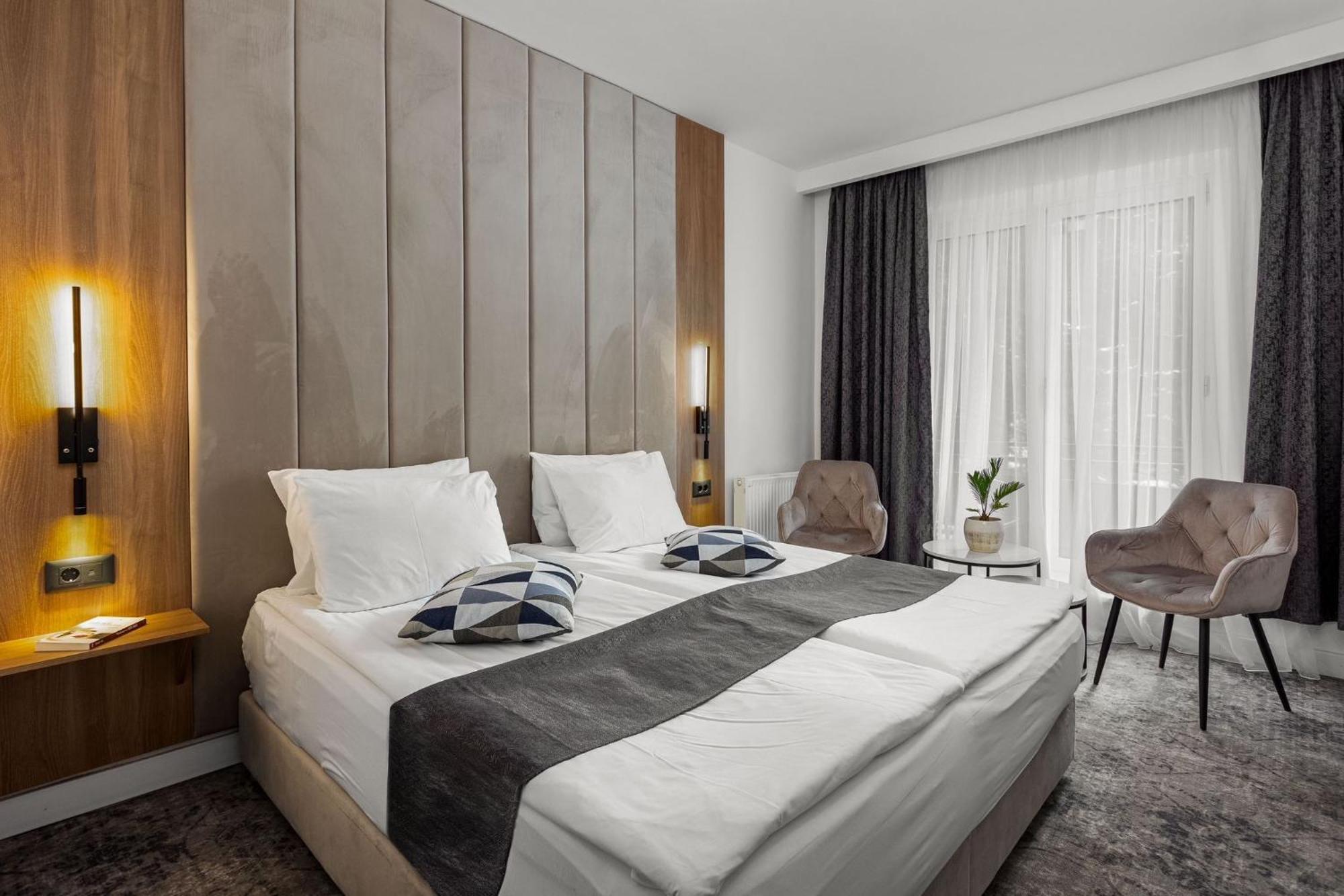 Hotel Soimul Брашов Екстериор снимка